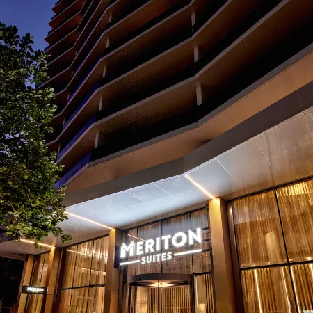 Meriton Suites Canberra