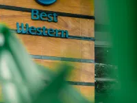 Best Western Mangga Dua Hotel and Residence Hotels near Ancol
