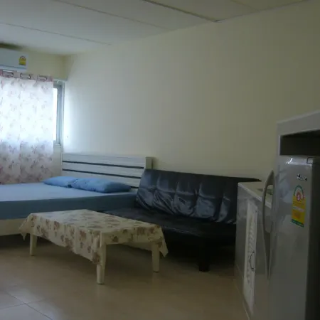 T8 Guesthouse Challenger Muang Thong Thani
