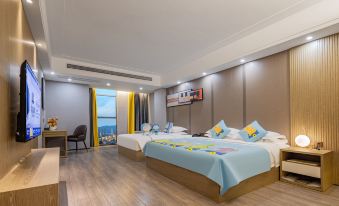 Century Yinhua Hotel (Enshi Cultural Center Plaza University for Nationalities)