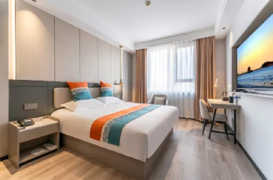 Qingdao Sifang Hotel Xilou (Taidong Pedestrian Street Haibohe Park Subway Station)