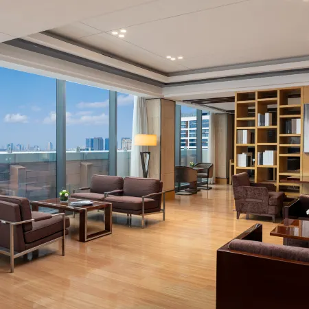 Pullman Haining