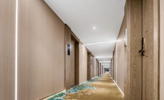 L Impression Hotel (Guigang High Speed Railway Station Wanda Plaza)