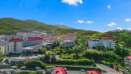 Tarshan Hotel Отели рядом с достопримечательностью «Weihai Science and Technology Museum»