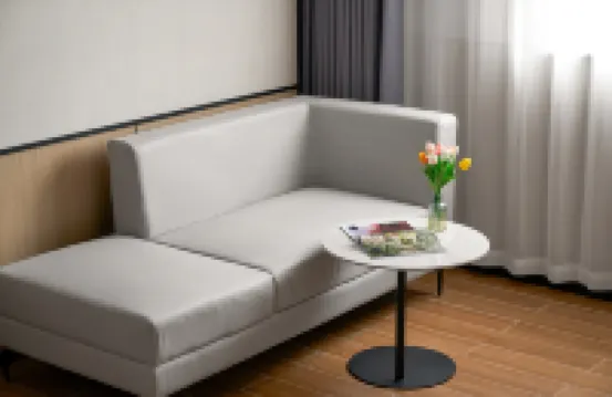 Pearl Hotel (Zhuhai Gongbei Port Couples Middle Road Branch)