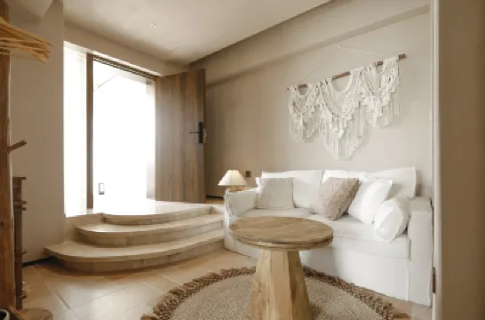 Hidden City Homestay (East Street Bell Tower Subway Station Branch) Отели в г. 