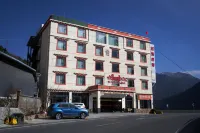 Kangding Kexiu Ambok Homestay (318 National Road)