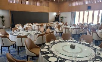 Liupan Gaofeng Training Center Hotel