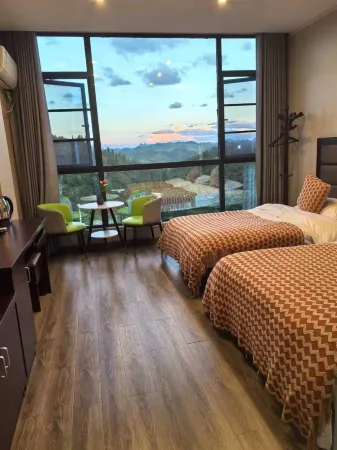 Zhe'an Hotel (Huangguoshu Waterfall Scenic Area)