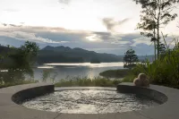 Ceylon Tea Trails - Relais and Chateaux - All Inclusive - Hot Springs