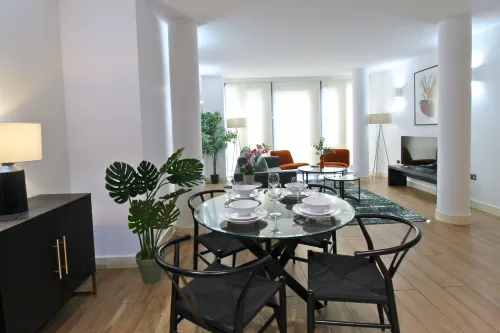 Viridian Apartments in Kew Bridge Serviced Apartments - St Georges