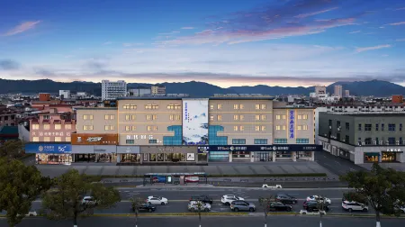 Jiuhou Konggu Youlan Hotel (Xiangshan Dancheng Pedestrian Street)