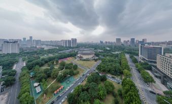 Earl Family Hotel (Binhu Convention and Exhibition Center)