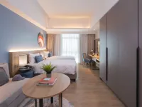 Citadines Roces Quezon City Hotels near ذي إليمنتز آت سنتريس