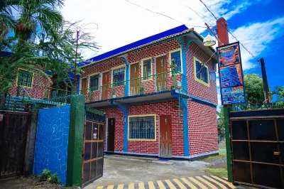 Dmi Hotels and Apartments, Tabaco City Albay by RedDoorz Hotel in zona E Transcribe Education System Incorporated
