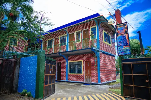 Dmi Hotels and Apartments, Tabaco City Albay by RedDoorz Hotels in Tabaco