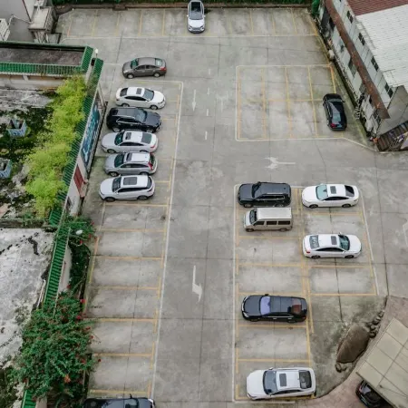 Dongfang Guoji Weiyue Hotel