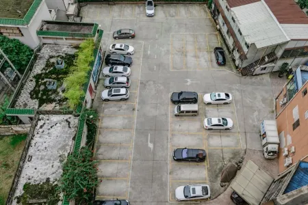 Dongfang Guoji Weiyue Hotel Отели рядом с достопримечательностью «Ningde Normal University (South to Ningde Customs Anti-smuggling Bureau)»