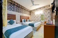 Hotel Ark Suites At Airport Hotels near Baoli, RKPuram