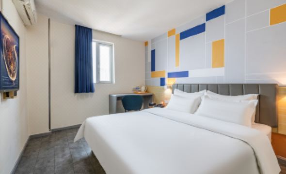 7Days Inn Hotel (Foshan Huangqi Jinbo Tiandi Jiazhou Plaza)