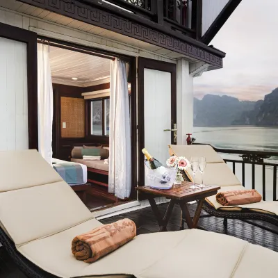 Bhaya Halong Cruises Hotels near Hospital Cave