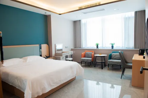 Qichun YueZhi Business Hotel