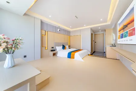 Lufeng Meiyue Four Seasons Hotel (Xuanwu Mountain Jieshi) Отели рядом с достопримечательностью «Kwan-yin Ridge»