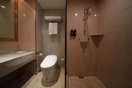 Vienna Hotel (Guan Hai Dian)