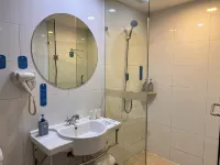 GUANLAN HOTEL Hotels in West Higher Education District