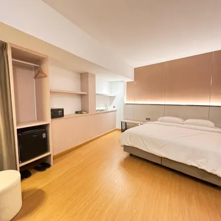 Ming Paragon Hotel Отели рядом с достопримечательностью «Мечеть Абидин»