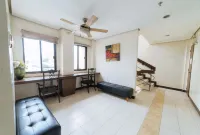 RedDoorz near Olongapo Bus Terminal Hotels in Olongapo