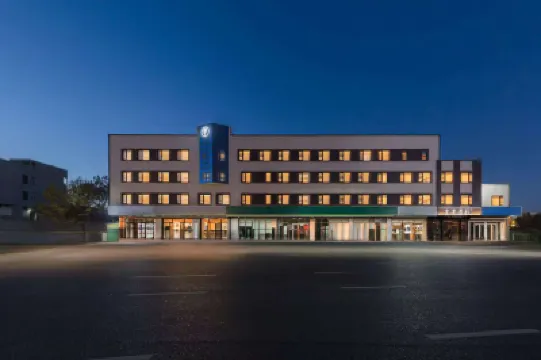 JI Hotel (Beijing Huilongguan West Street Subway Station) Các khách sạn gần Beijing Chinese Language and Culture College