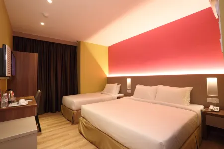 Yee Hotel Permas Jaya Отели в г. Plentong