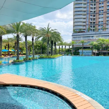 OneHOME Gold Coast PIK Sea View Apartments Отели рядом с достопримечательностью «Торговый центр PIK Avenue»