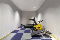 Starry Cloud Hotel (Jiangshan Hushan Park Branch) - Gym