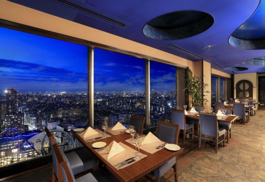 도쿄돔 야경 뷰