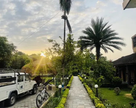 Travellers Jungle Camp Hotels in Sauraha