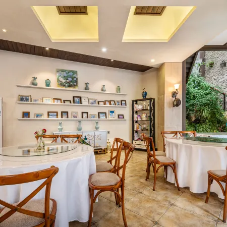 Pengzhou Qingqing Garden Homestay