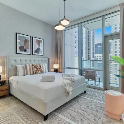bnbme | Classic 1BR | 8 mins to Burj Khalifa Hotels near Safa Park