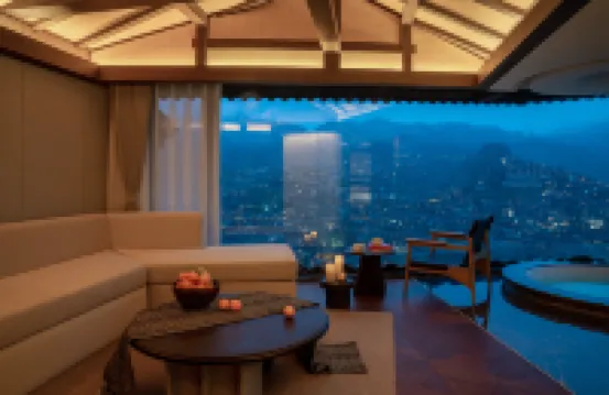Boundary Mountain Hotel