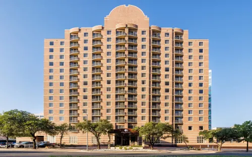 DoubleTree Suites by Hilton Hotel Austin Downtown Capitol