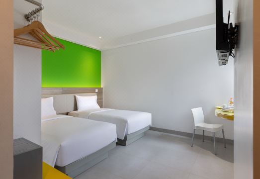 아마리스 호텔 슬리피 외관 및 주변 도로