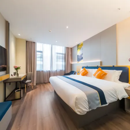 Homeinn Selected Hotel (Chuxiong Lufeng Jinshan Ancient Town)
