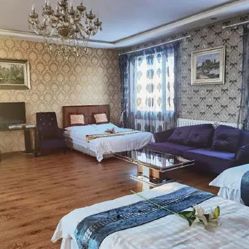 Arctic Ice Blueberry Winery (Arctic Village)