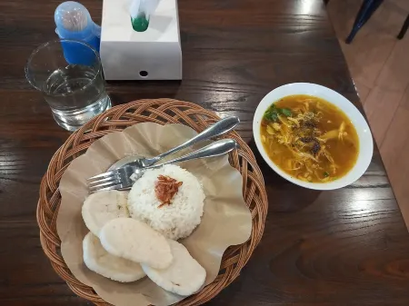 Hotel Wisata Bandar Jaya Отели в г. Сепутих Джая