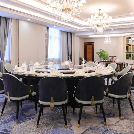 Grand Honor Hotel