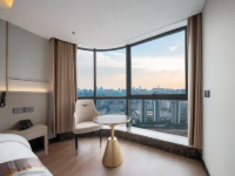 Jiaduo Hotel (Chongqing West Station Front Square) Hotels near Chongqingxi Railway Station