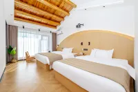 Mountain-Lake-Sea Villa