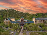Longmen Dipai Hot Spring Resort Hotéis em Condado de Longmen