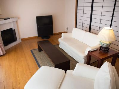 洋風ルーム（大鷹タイプ） 扉温泉明神館の写真